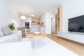 Apartmán Al-Garden s private garage parking free, 5 min pešo do centra